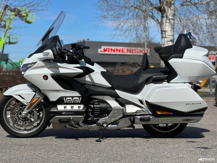 Moottoripyörä Honda GL 2022 25222061