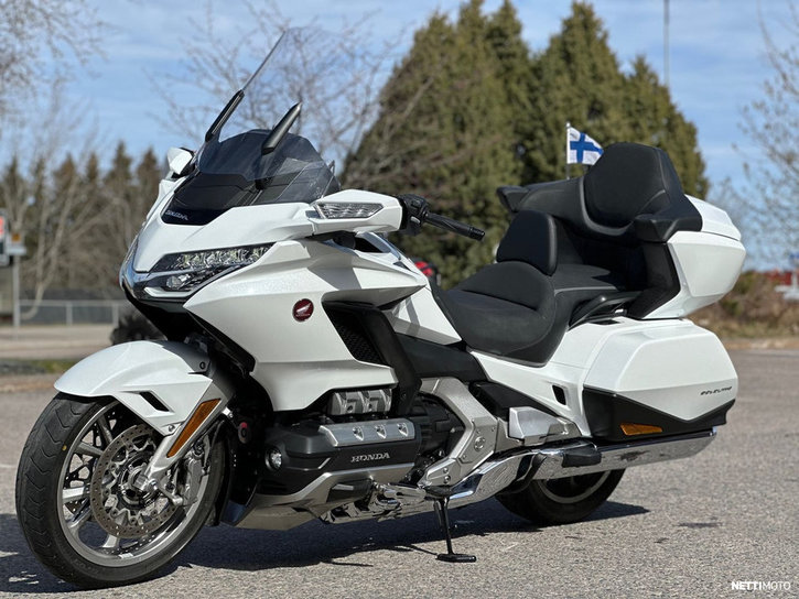 Moottoripyörä Honda GL 2022 25222066