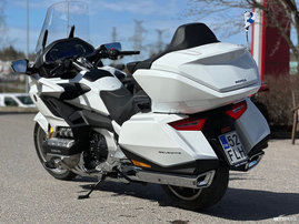 Moottoripyörä Honda GL 2022 25222068
