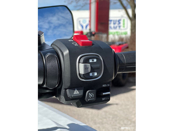 Moottoripyörä Honda GL 2022 25222085