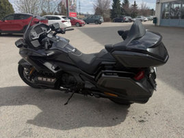 Moottoripyörä Honda GL 2026 25278878