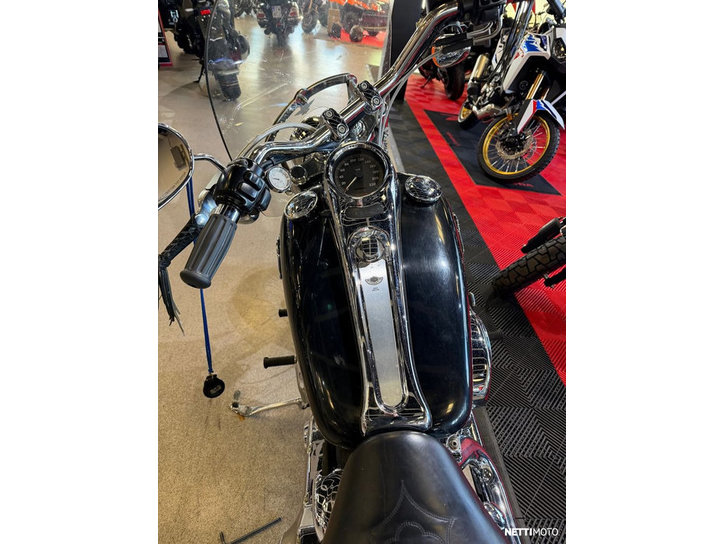 Moottoripyörä Harley-Davidson Softail 2003 25290517