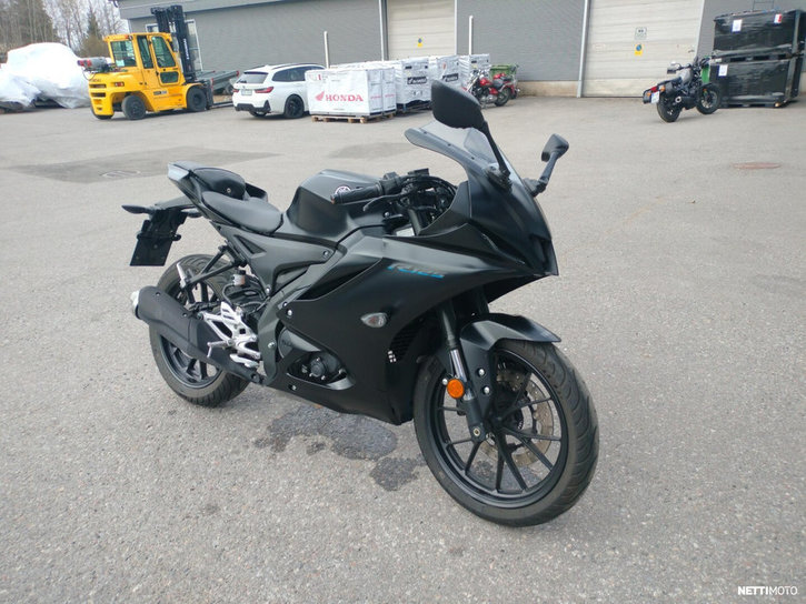Moottoripyörä Yamaha YZF-R 2023 25298404