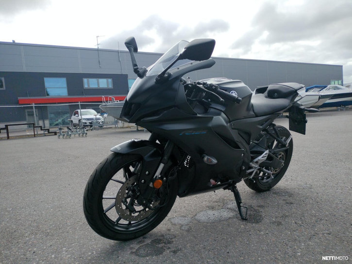 Moottoripyörä Yamaha YZF-R 2023 25298443