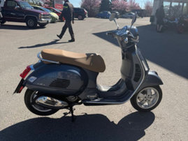 Skootteri Vespa GTS 2020 25318473
