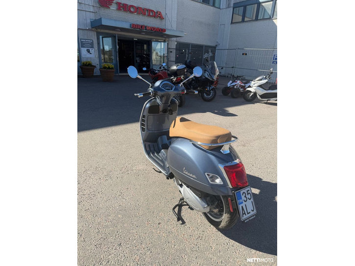 Skootteri Vespa GTS 2020 25318475