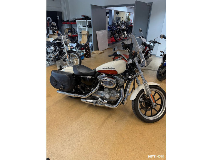 Moottoripyörä Harley-Davidson Sportster 2011 25343145