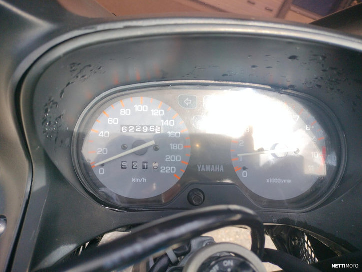 Moottoripyörä Yamaha XJ 1998 25352362