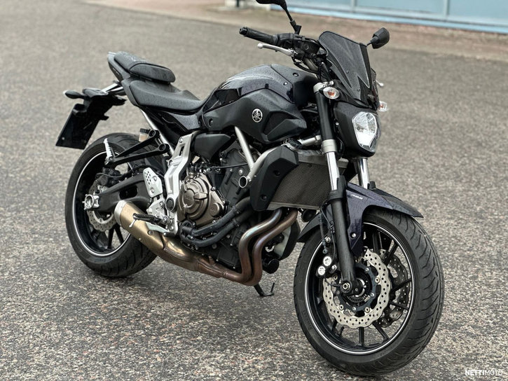 Moottoripyörä Yamaha MT-07 2015 25421299
