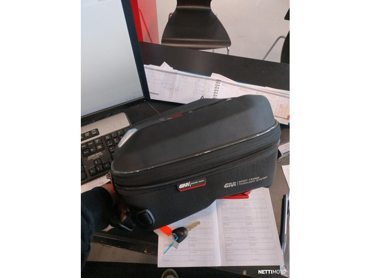 Moottoripyörä Honda CB 2023 25428487