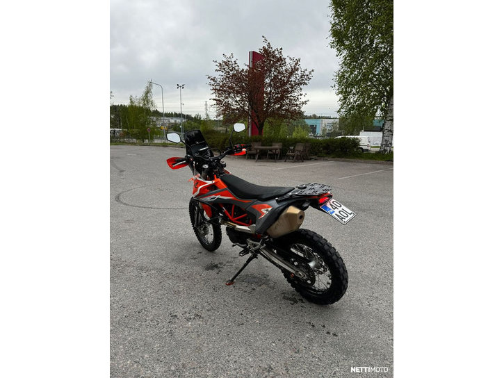 Moottoripyörä KTM 690 2023 25430567