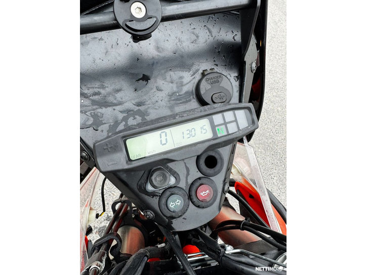 Moottoripyörä KTM 690 2023 25430571