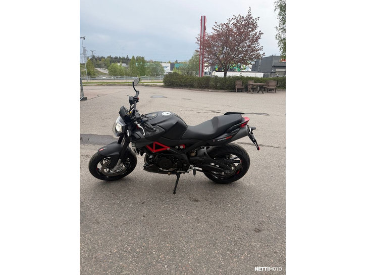 Moottoripyörä Aprilia Shiver 2020 25432776