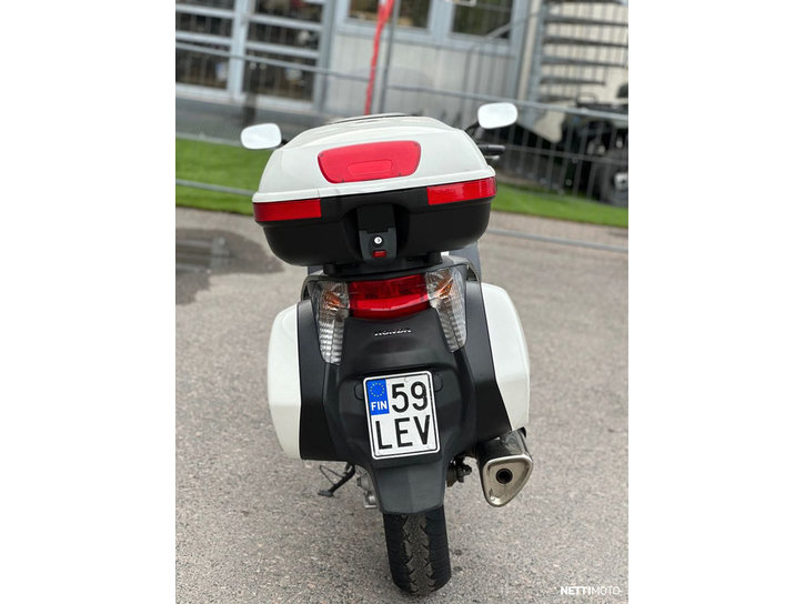 Moottoripyörä Honda NT 2014 25433095