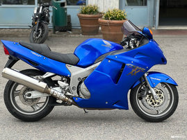 Honda CBR 3379179
