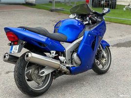 Moottoripyörä Honda CBR 2000 25433107