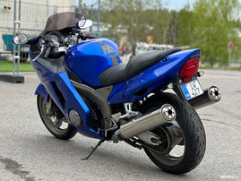Moottoripyörä Honda CBR 2000 25433111