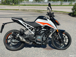 Moottoripyörä KTM 390 2022 25553660