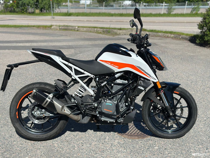 Moottoripyörä KTM 390 2022 25553660