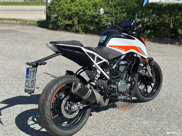 Moottoripyörä KTM 390 2022 25553665