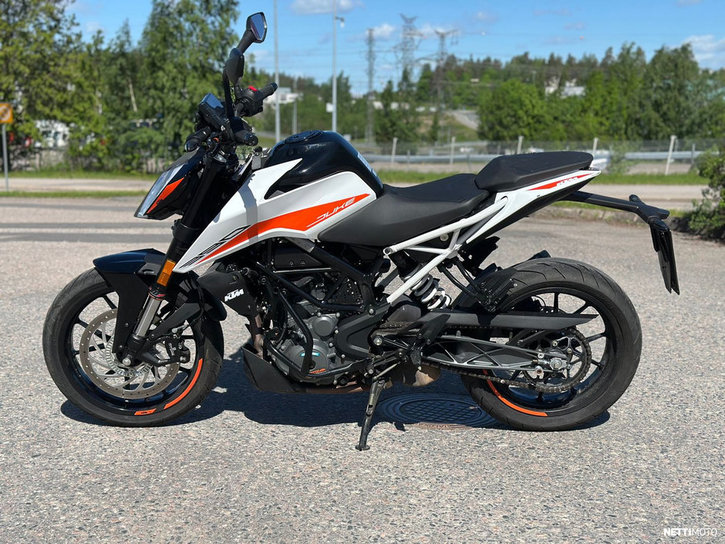 Moottoripyörä KTM 390 2022 25553667