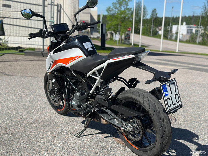Moottoripyörä KTM 390 2022 25553675