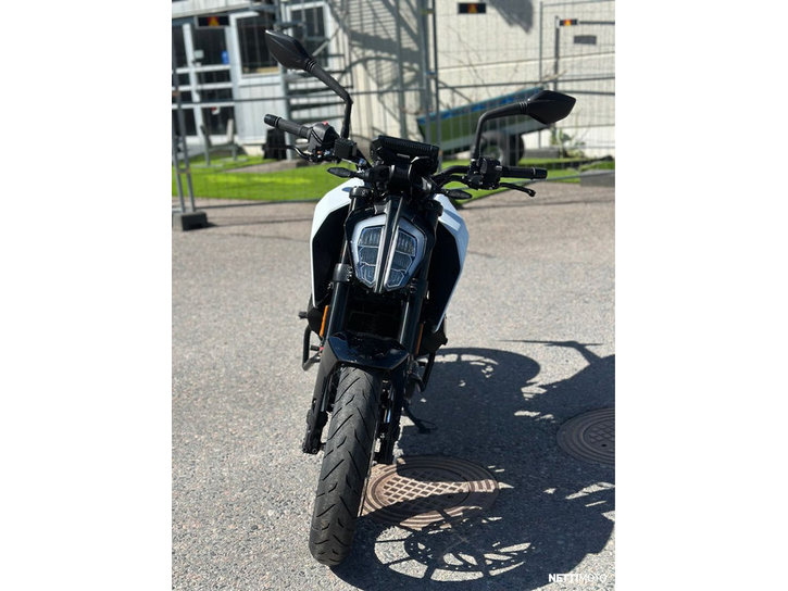 Moottoripyörä KTM 390 2022 25553681