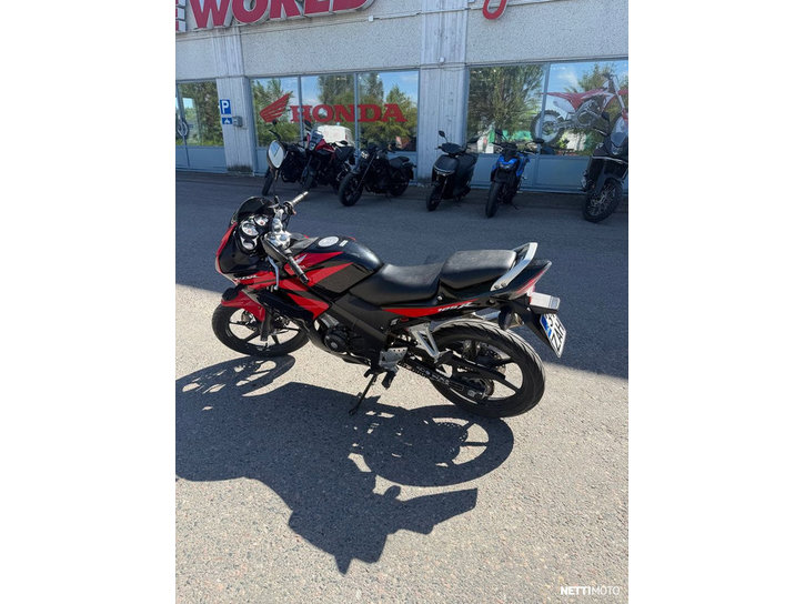 Moottoripyörä Honda CBR 2010 25556200