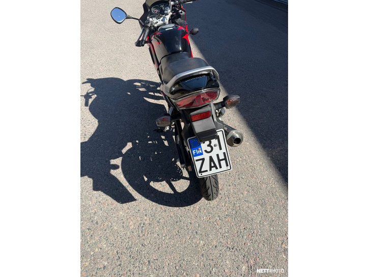 Moottoripyörä Honda CBR 2010 25556201