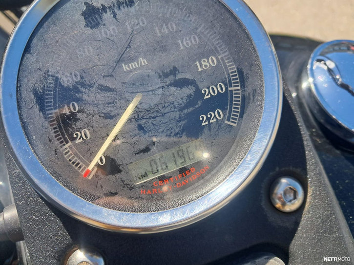 Moottoripyörä Harley-Davidson Dyna 2006 25564885