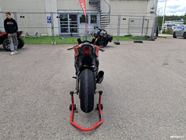 Moottoripyörä Yamaha R6 Race 2024 25565900