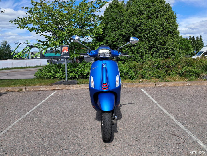 Skootteri Vespa Sprint 2023 25596190