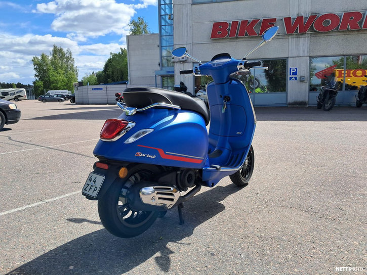 Skootteri Vespa Sprint 2023 25596191