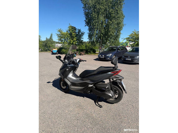 Skootteri Honda Forza 2025 25602816