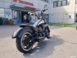 Moottoripyörä Victory Vegas 2012 25621876