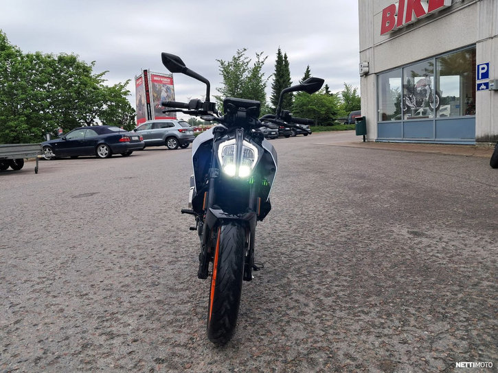 Moottoripyörä KTM 390 2022 25696483