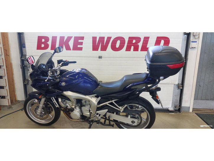 Moottoripyörä Yamaha FZ6-S 2005 25698504