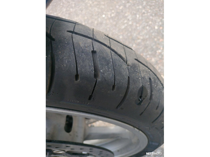 Moottoripyörä Suzuki GSF 2016 25698769