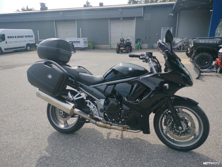 Moottoripyörä Suzuki GSF 2016 25698781