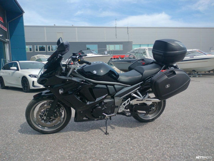 Moottoripyörä Suzuki GSF 2016 25698784