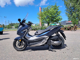 Honda Forza 3393730