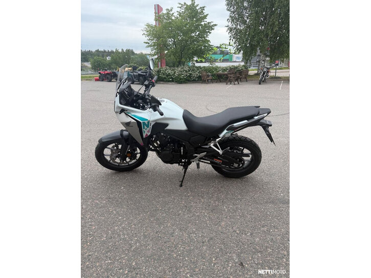 Moottoripyörä Honda NX 2026 25730640