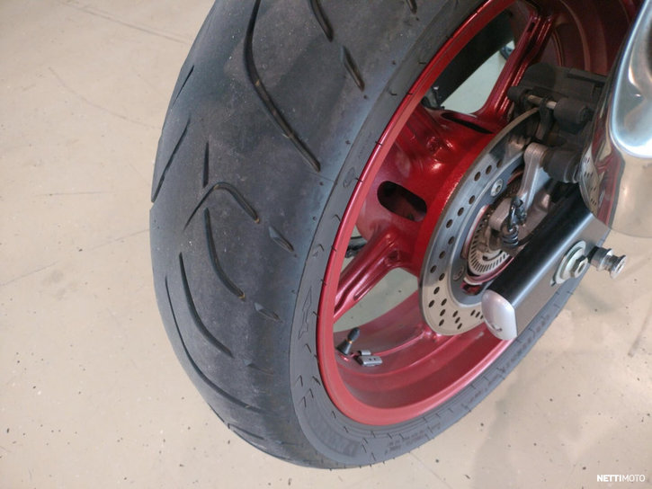 Moottoripyörä Suzuki SV 2024 25769645