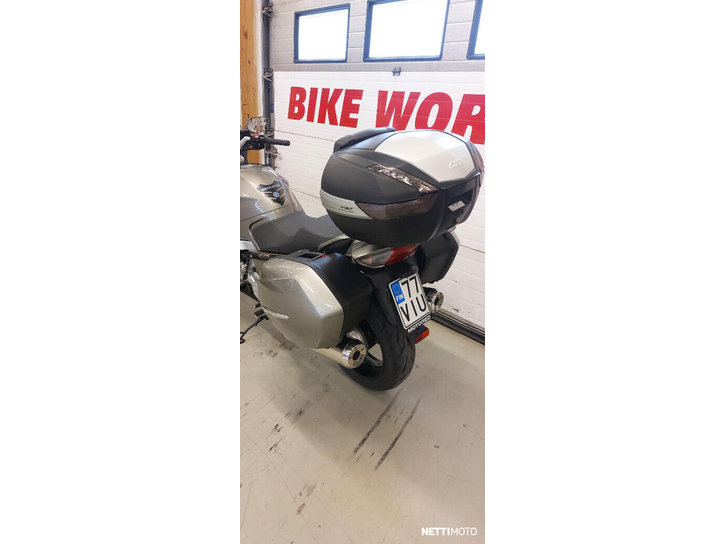 Moottoripyörä Yamaha FJR 2013 25771230