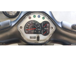 Skootteri Vespa GTS 2015 25782329