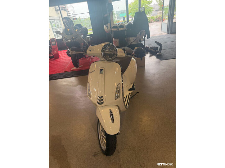 Skootteri Vespa Primavera 2022 25791651