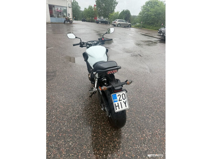 Moottoripyörä Honda CB 2017 25792488
