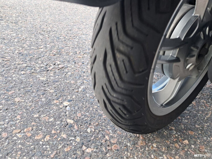 Skootteri Vespa Primavera 2025 25869107