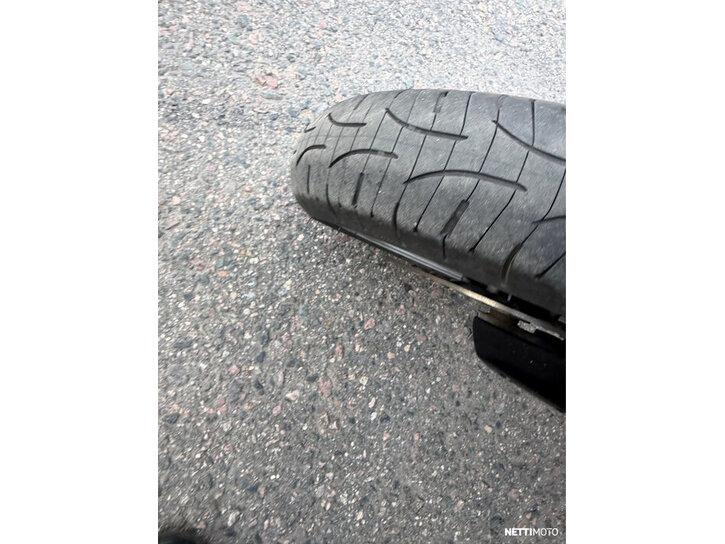 Moottoripyörä Honda VFR 2011 25927634
