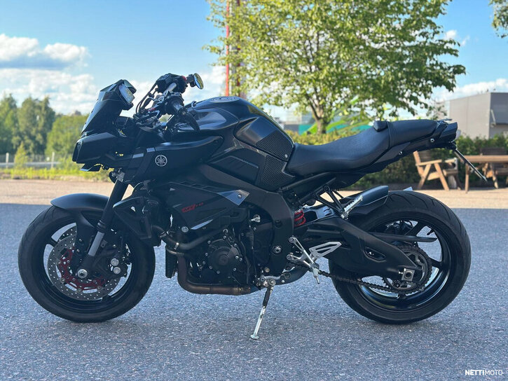 Moottoripyörä Yamaha MT-10 2018 25929114